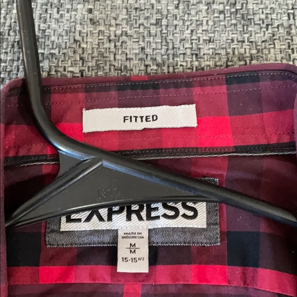 Express fitted black/red button down shirt - Picture 2 of 2